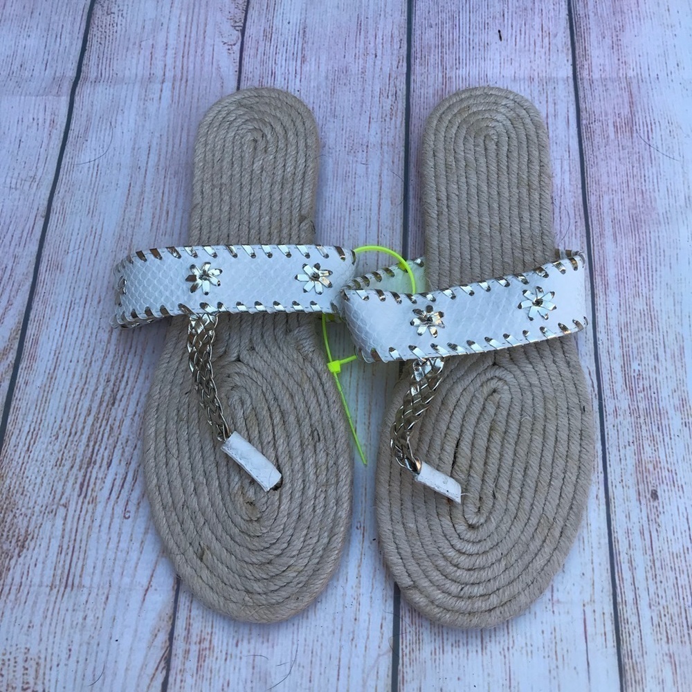 🛍️ Muk Luks Jute Sandals NWOT